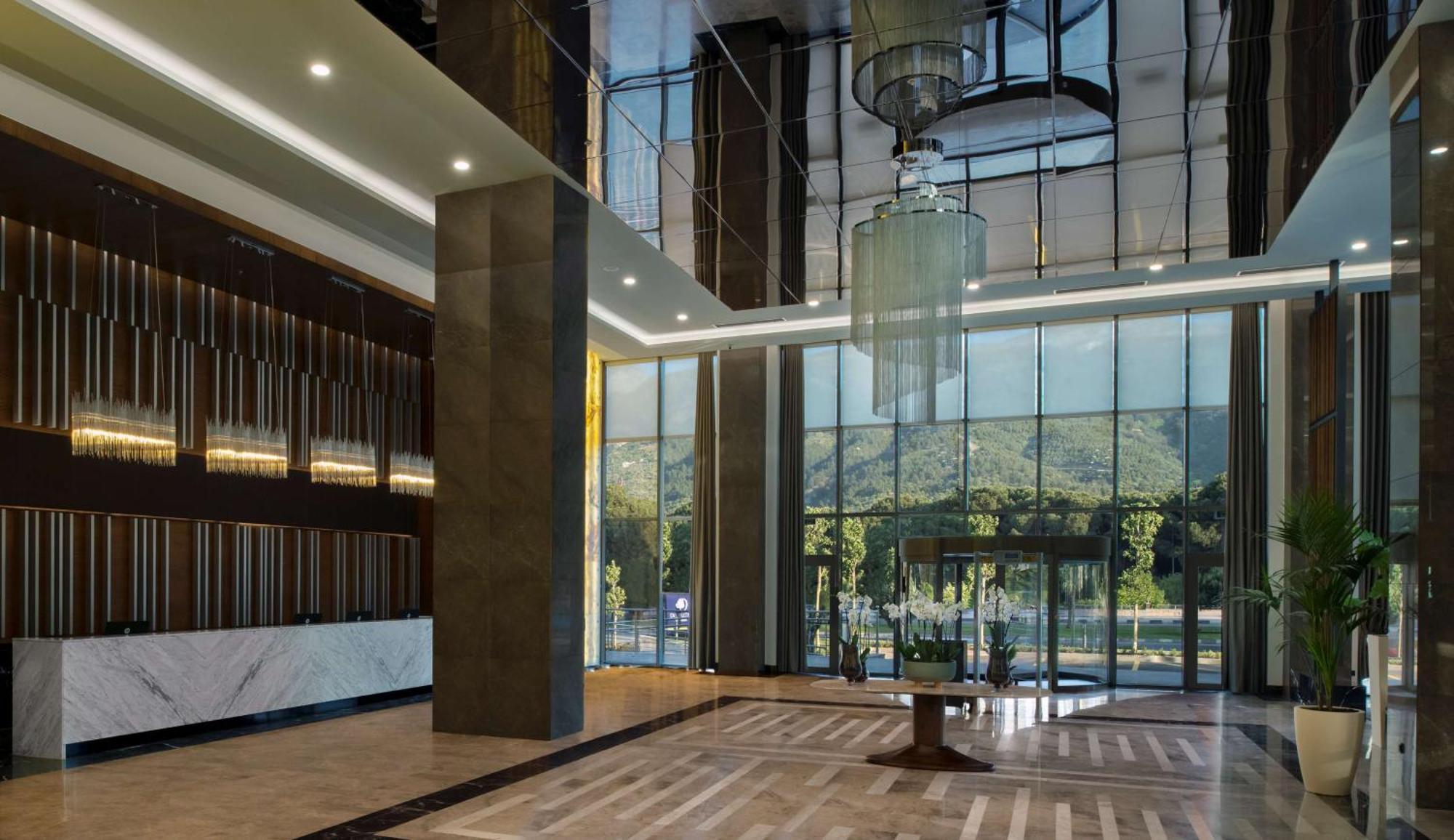 Doubletree By Hilton Manisa Hotell Eksteriør bilde