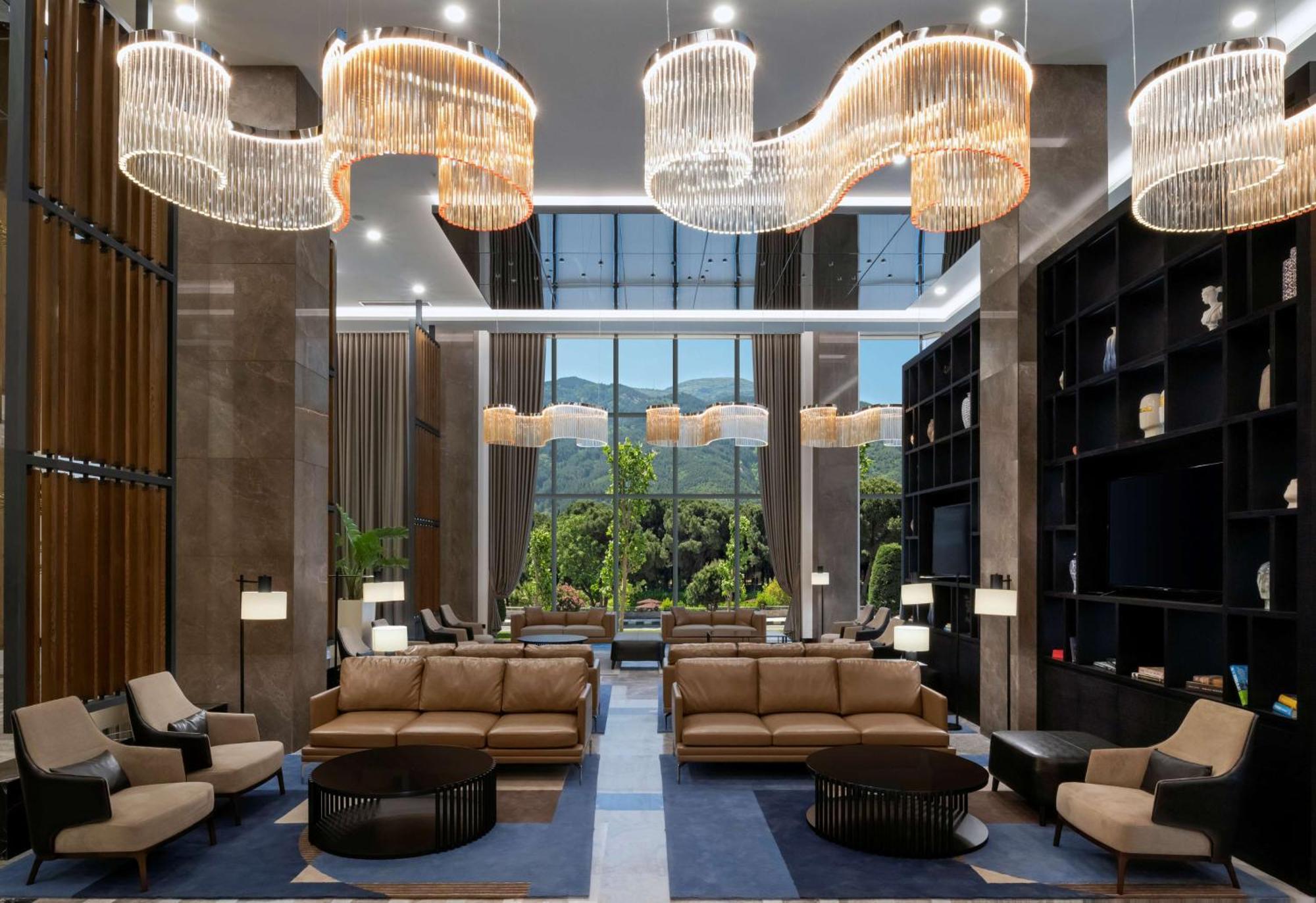 Doubletree By Hilton Manisa Hotell Eksteriør bilde