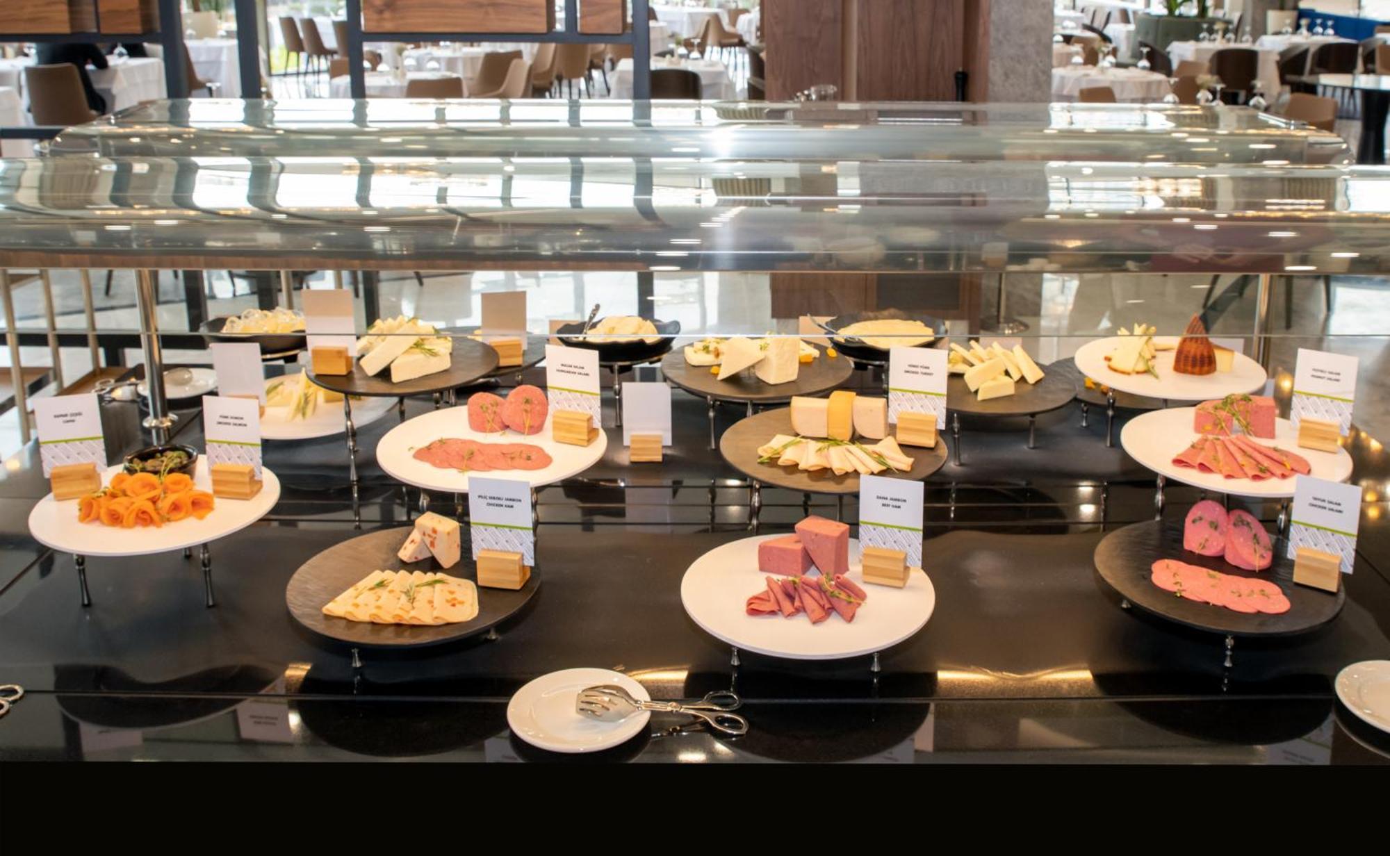 Doubletree By Hilton Manisa Hotell Eksteriør bilde