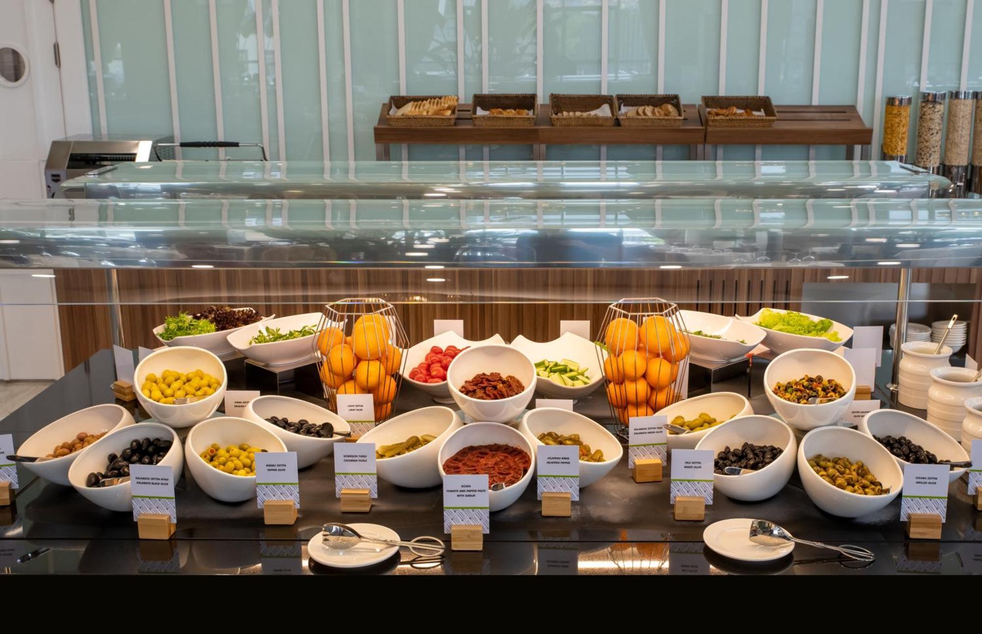 Doubletree By Hilton Manisa Hotell Eksteriør bilde